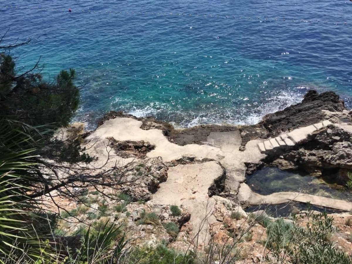 ZATVORENA PLAŽA GJIVOVIĆI