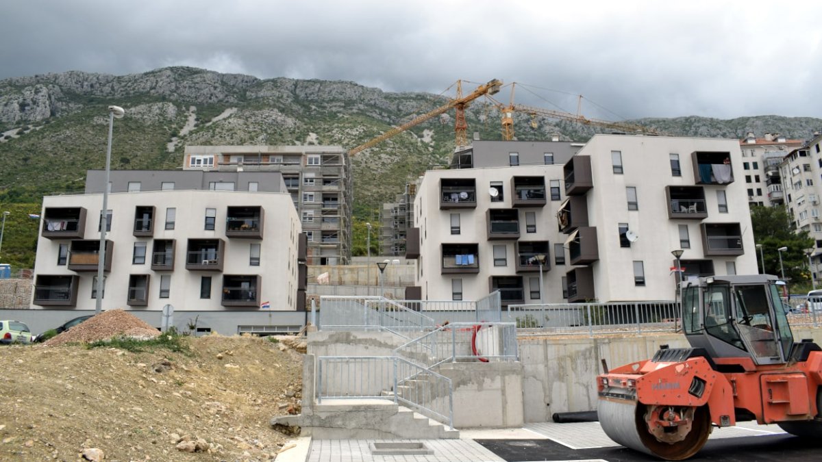 IZGRAĐENE SU 2013. GODINE, KLIŽU ZGRADE ZA BRANITELJE, GRAD SPREMAN POMOĆI
