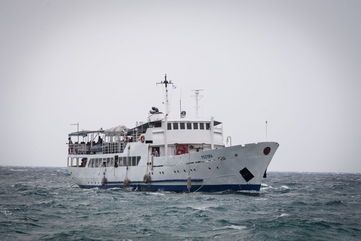 POŽAR NA BRODU „POSTIRA”