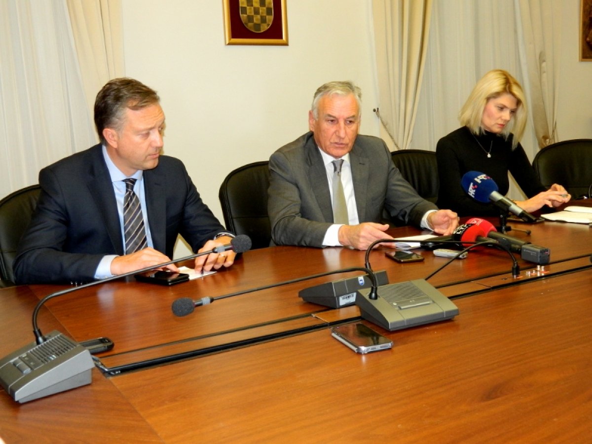 Do Lastova izravna brodska linija; novi brod za Elafite