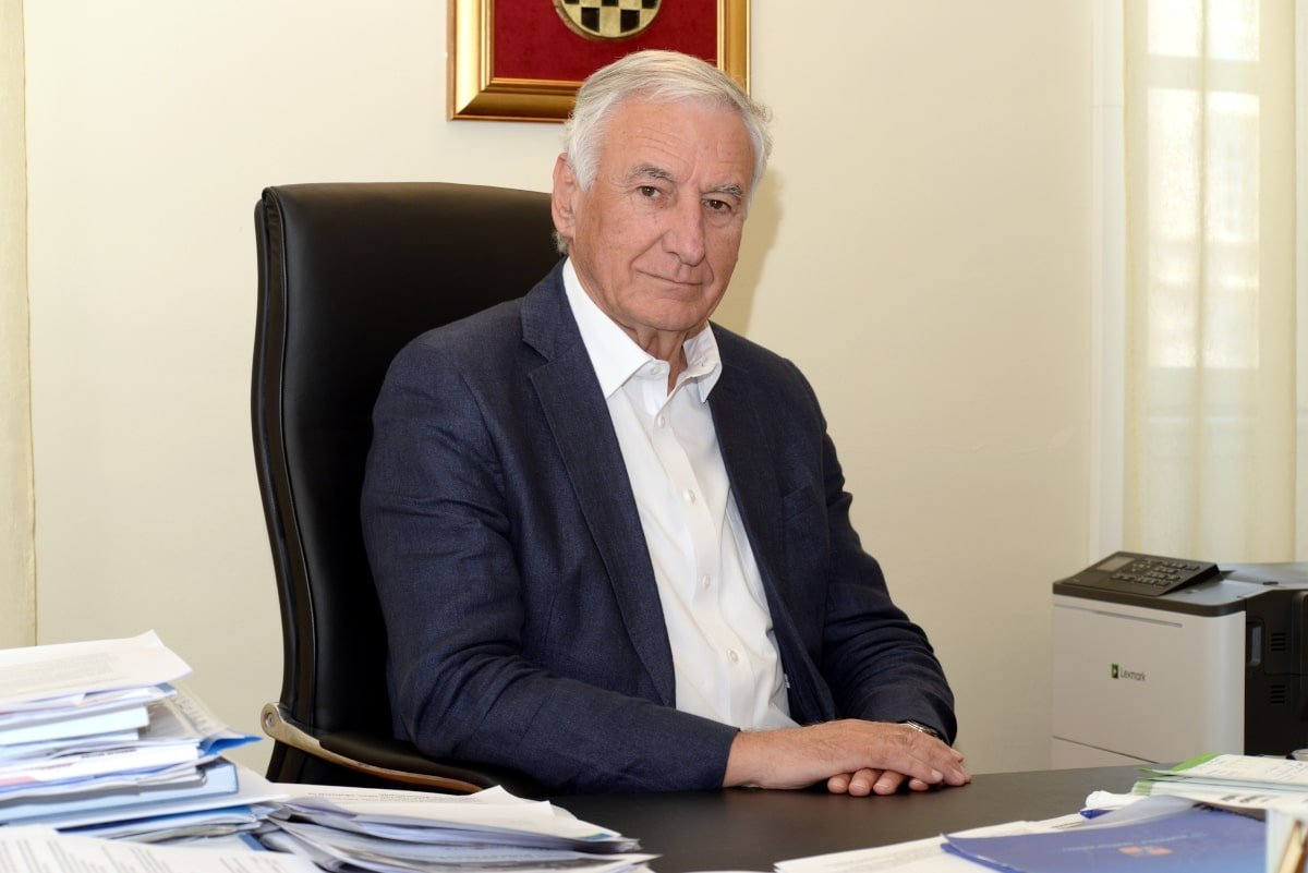ŽUPAN DOBROSLAVIĆ UPUTIO ČESTITKU UZ PRAZNIK RADA