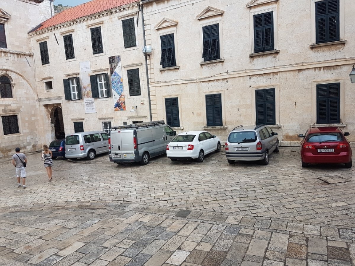 Novi način predaje zahtjeva za ulazak vozilima u Grad