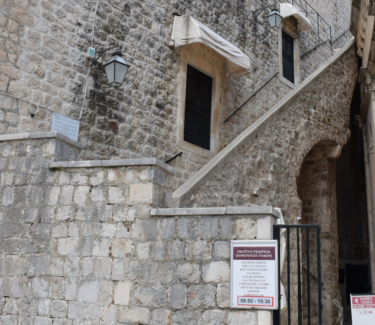 Vlahušić priprema akciju „ne dozvolite da vas kradu”, dijelit će turistima letke ispred prodajnih mjesta DPDS -a