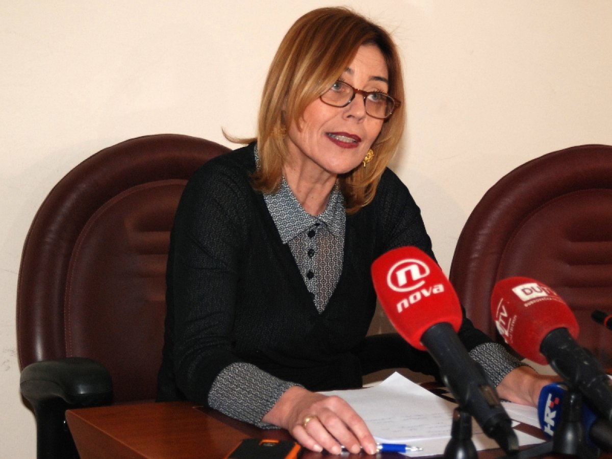 Unatoč početnom kašljucanju Nada Medović korektno je odradila povjereni joj posao povjerenice