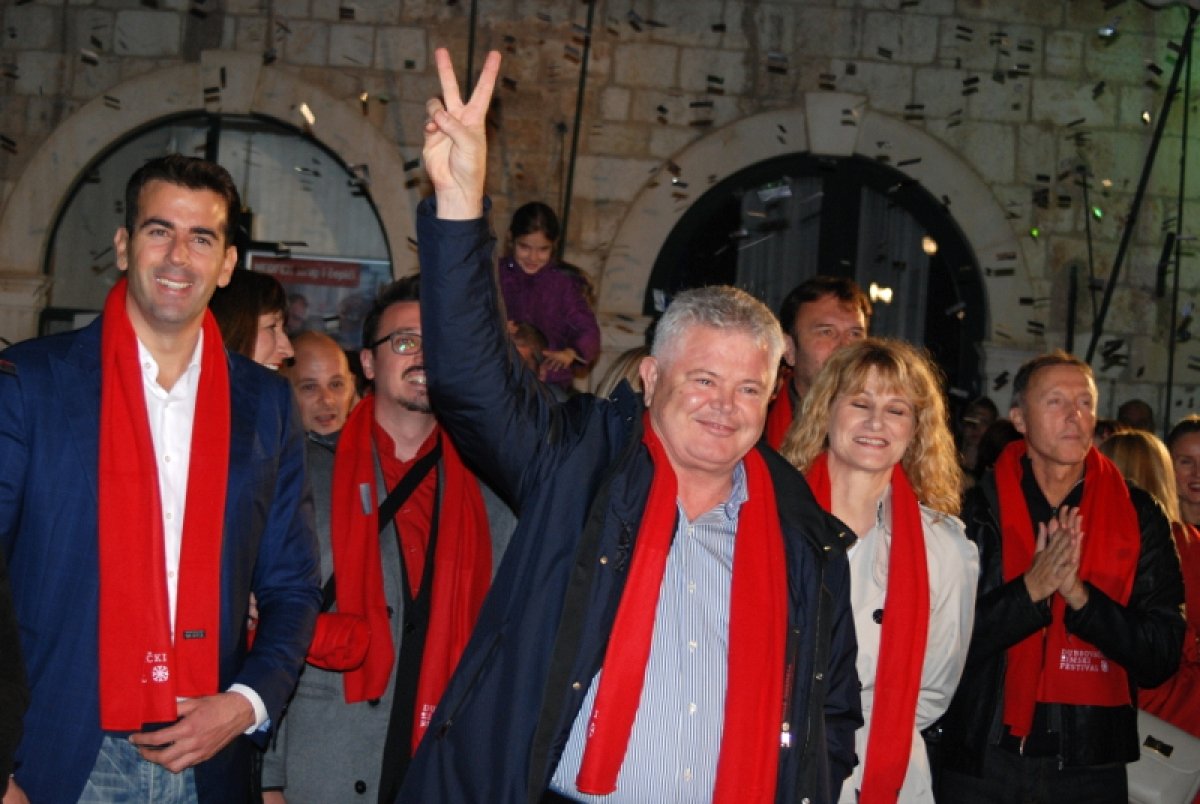 Vlahušić: Osam kućica na Stradunu nije dovoljno, a Medu nije mjesto u parku nego također na Stradunu