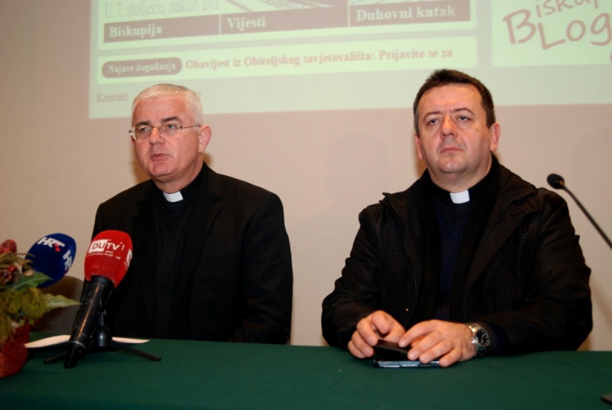 Biskup Uzinić o scenografiji "Robin Hooda" na procesiji: Trebamo biti otvoreni i prema novim ponudama
