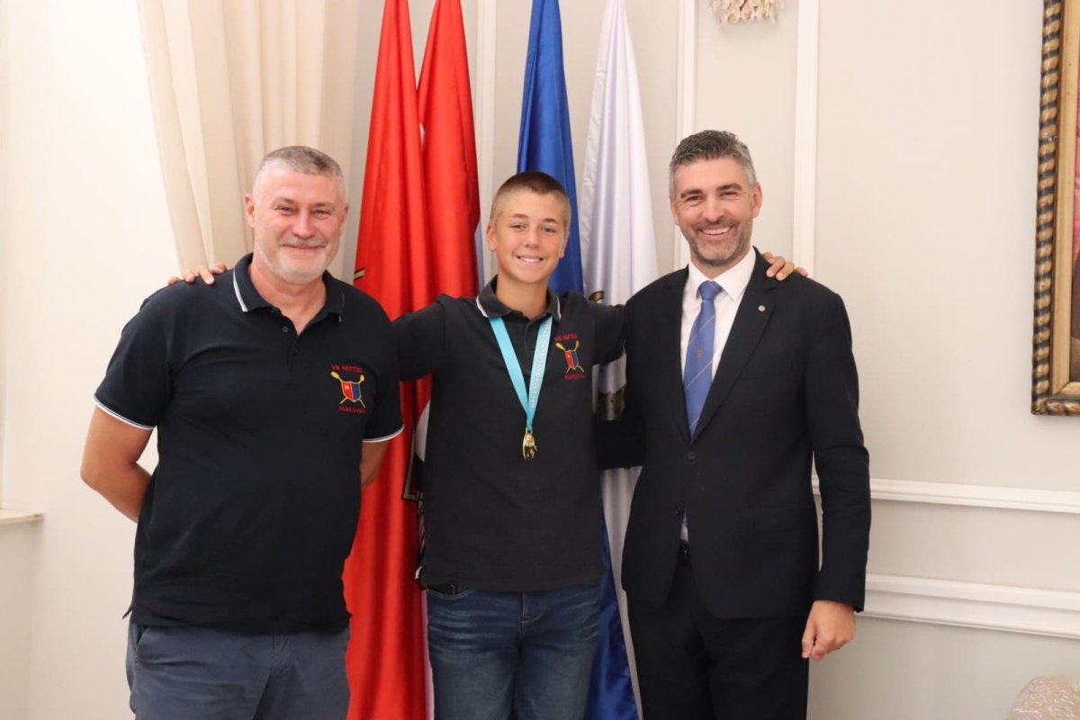 GRADONAČELNIK FRANKOVIĆ PRIREDIO PRIJEM ZA NEPTUNAŠE