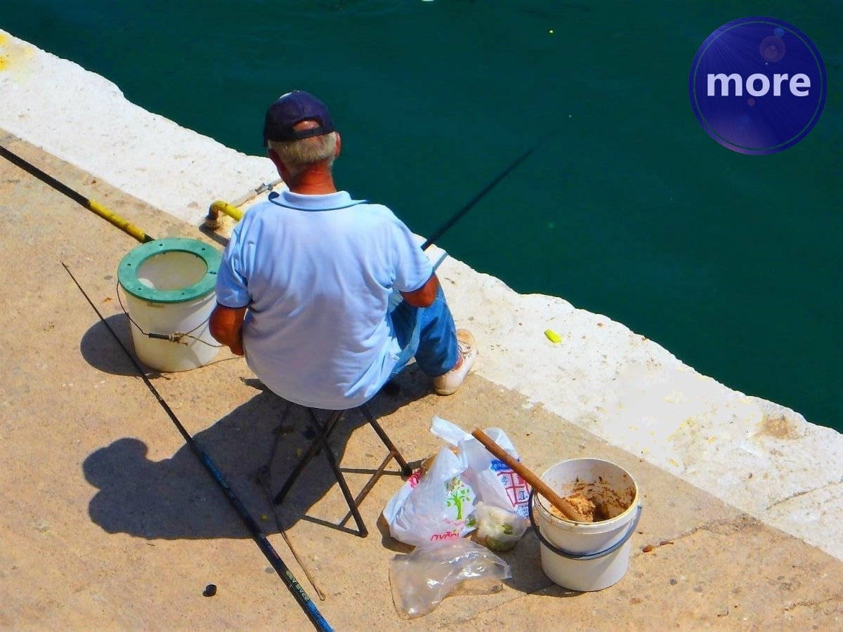 PRIMAMLJIVANJE POBOLJŠAVA ULOV, EVO KAKO TO RADITI U RIBOLOVU S OBALE