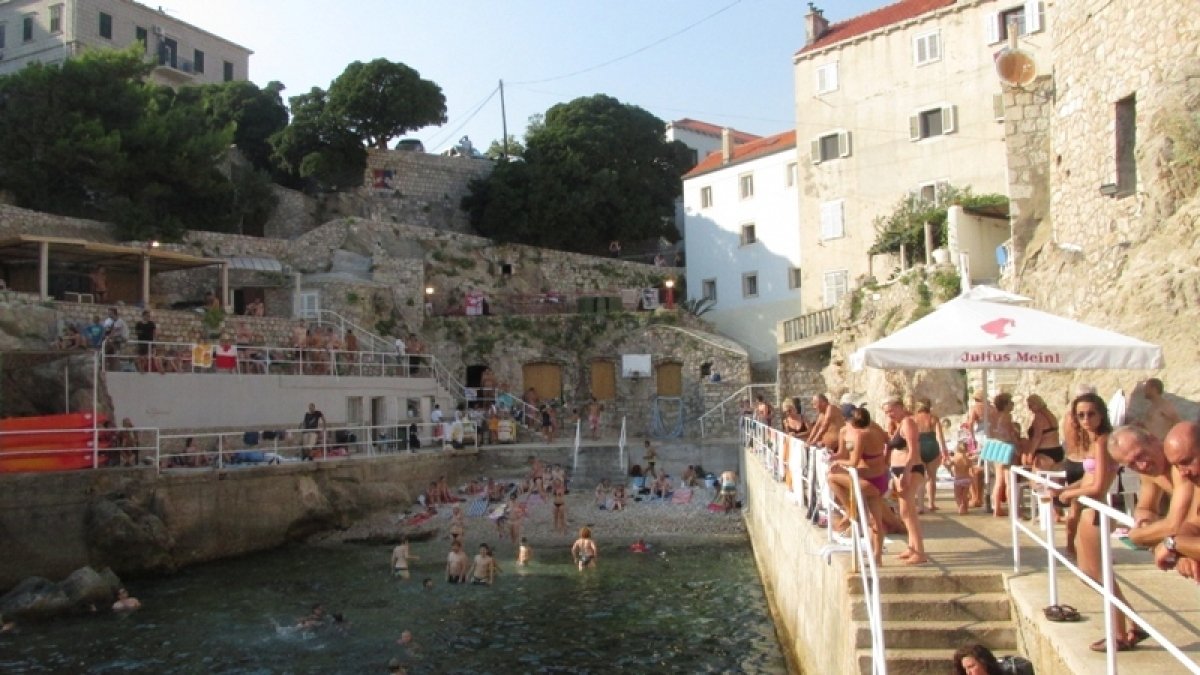 More na svim plažama odgovarajuće za kupanje