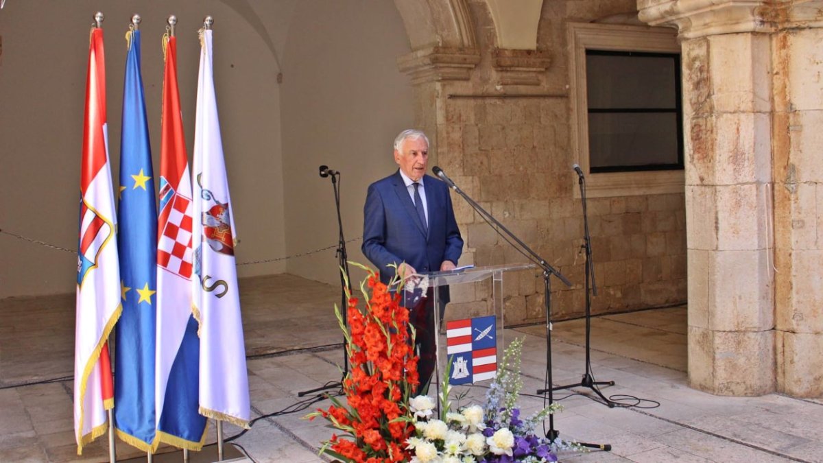 ŽUPAN DOBROSLAVIĆ UZ DAN DRŽAVNOSTI: JOŠ SVOJATAJU DUBROVAČKU POVIJEST I NAŠE VELIKANE