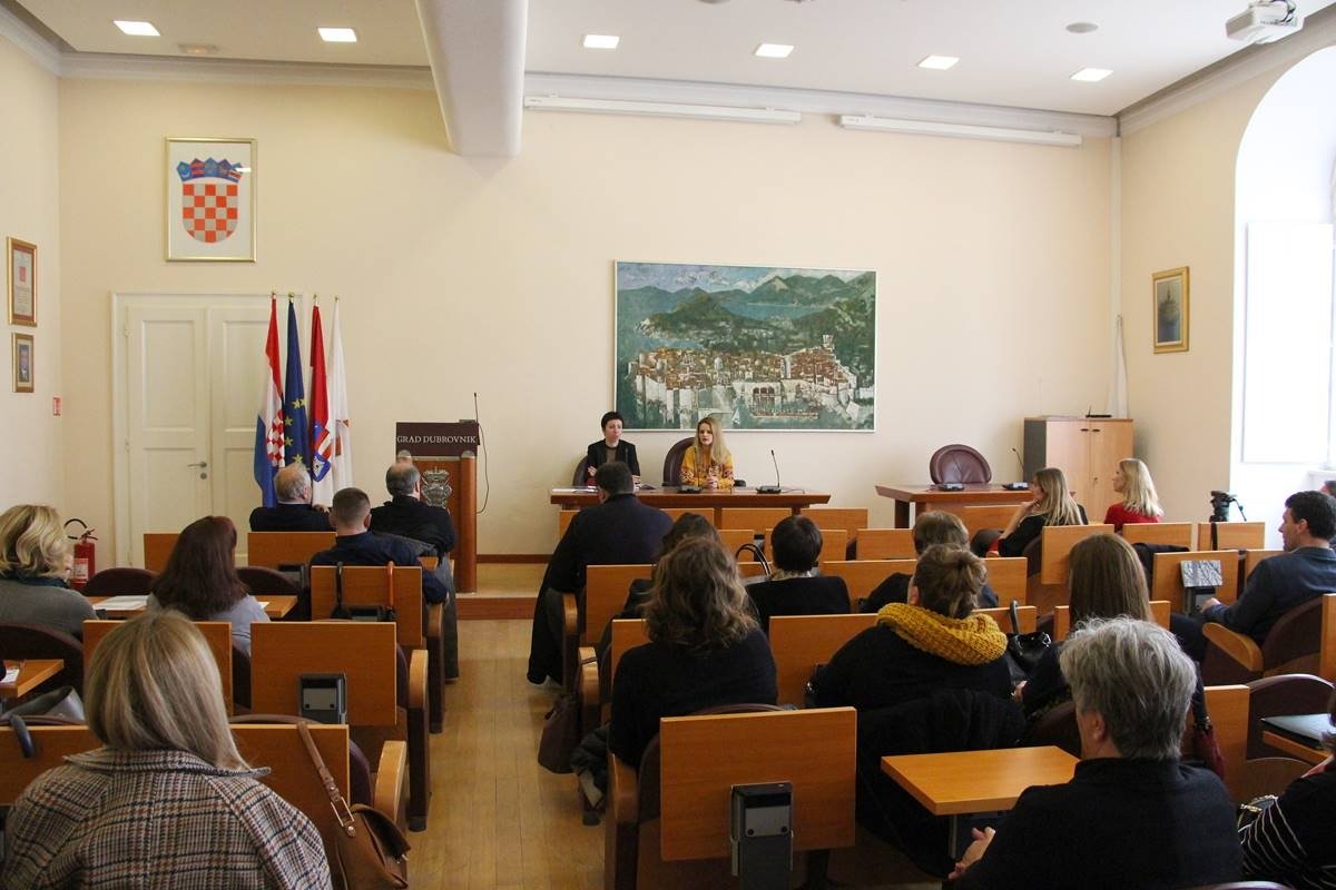 Sastanak s ravnateljima škola i domova