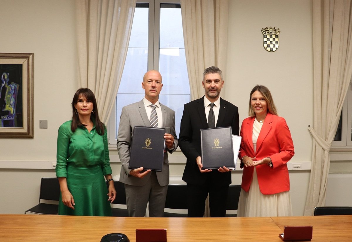 ZA PROJEKT „PARK 'N' RIDE” 5,92 MILIJUNA EURA BESPOVRATNIH SREDSTAVA