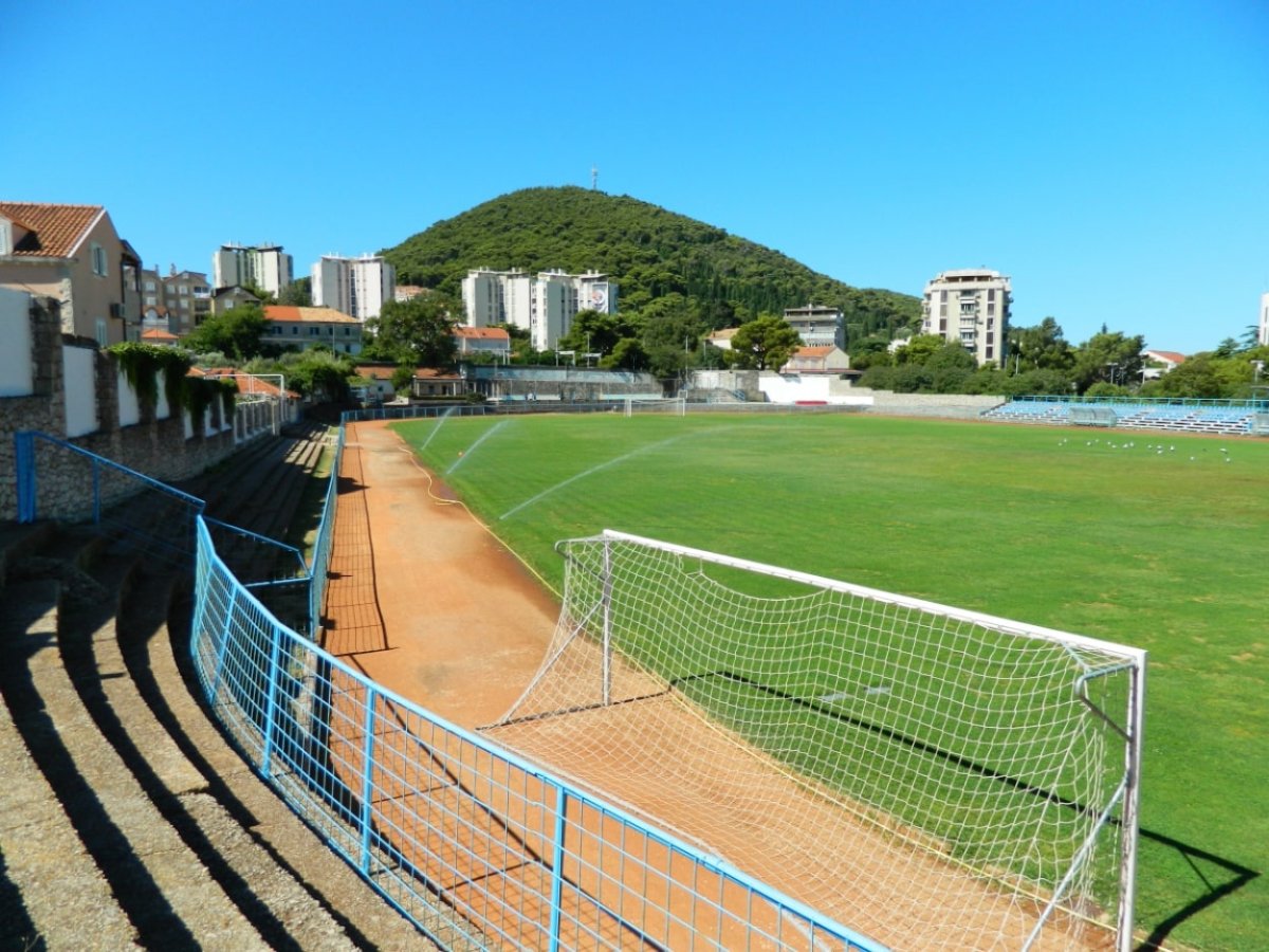 ATLETSKA STAZA UREDIT ĆE SE OVE GODINE, NE U GOSPINOM POLJU, NE NI NA BABINOM KUKU