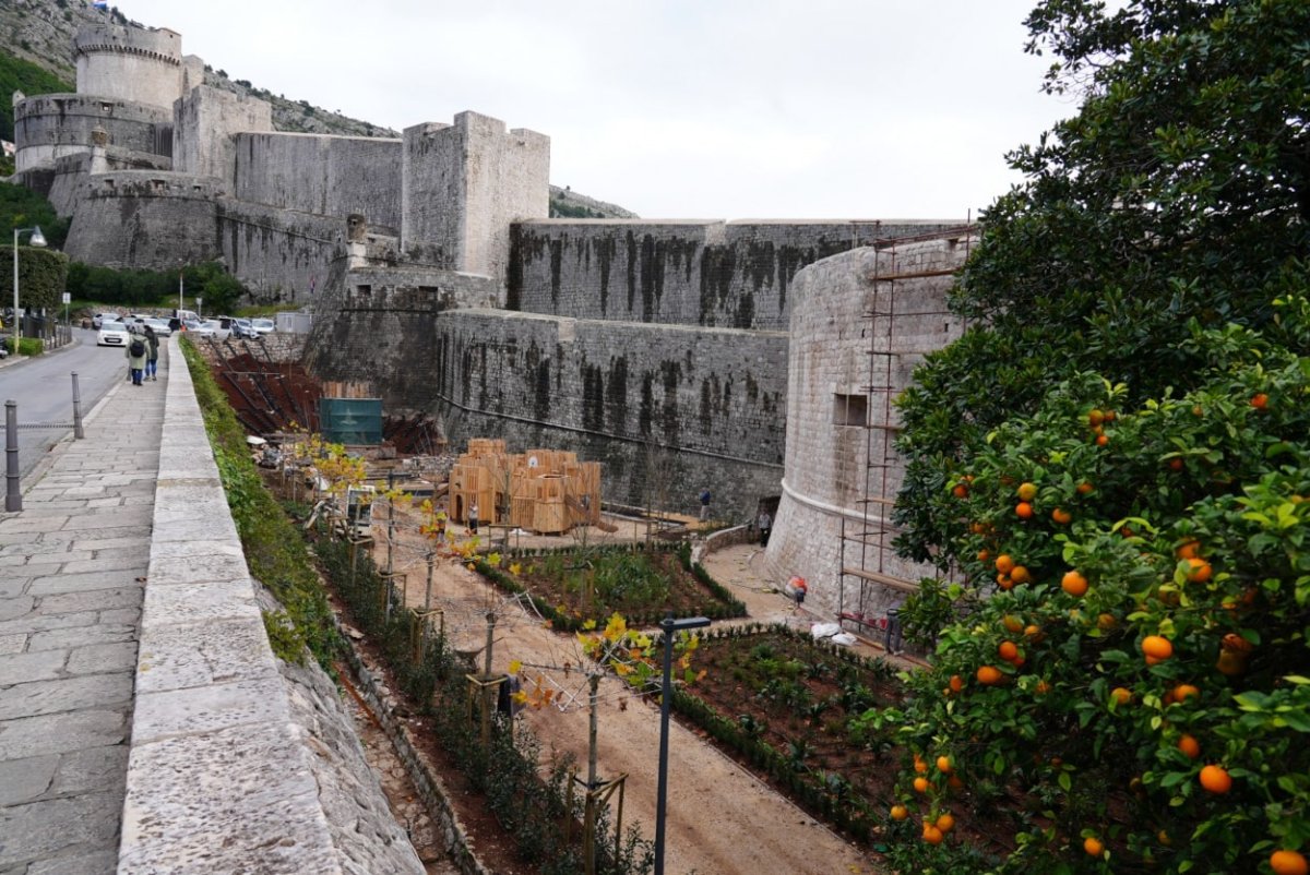 „GRAD BOJA”; UČENICI UMJETNIČKE ŠKOLE OSLIKAT ĆE IGRALIŠTE U PARKU PILE