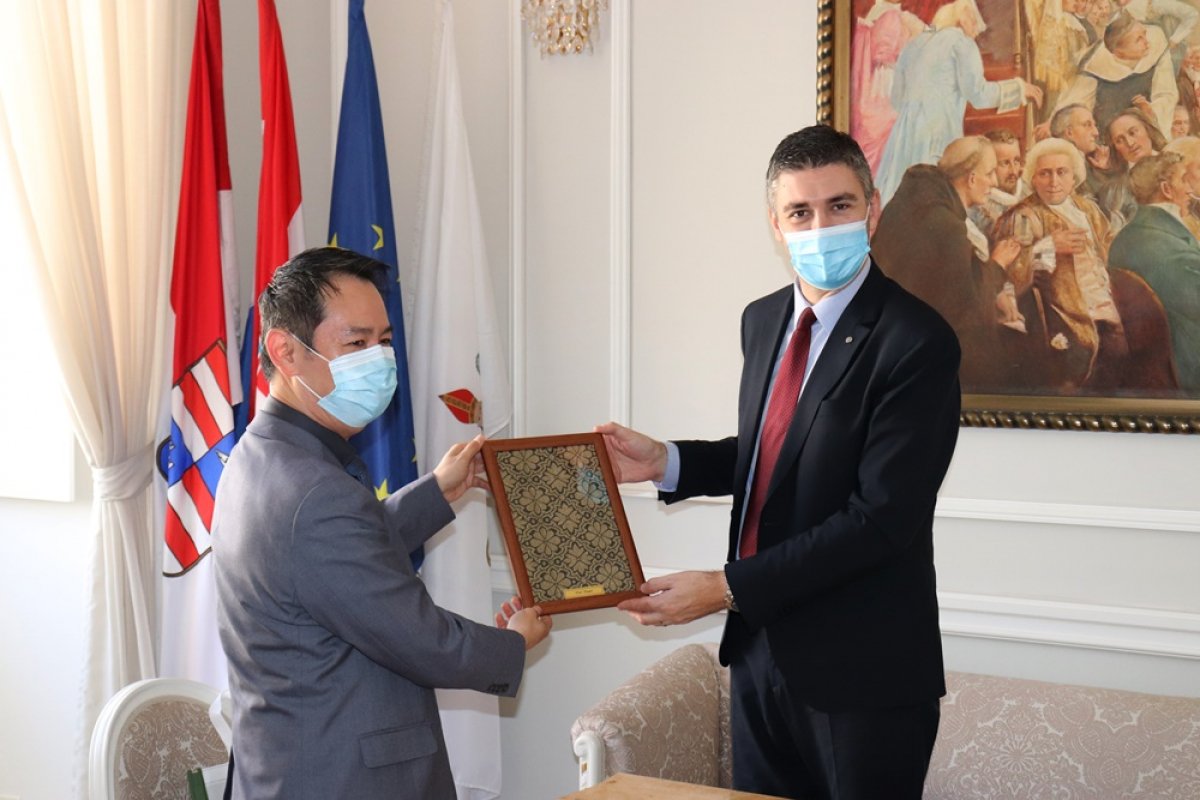 Gradonačelnik Franković primio veleposlanika Malezije u Hrvatskoj