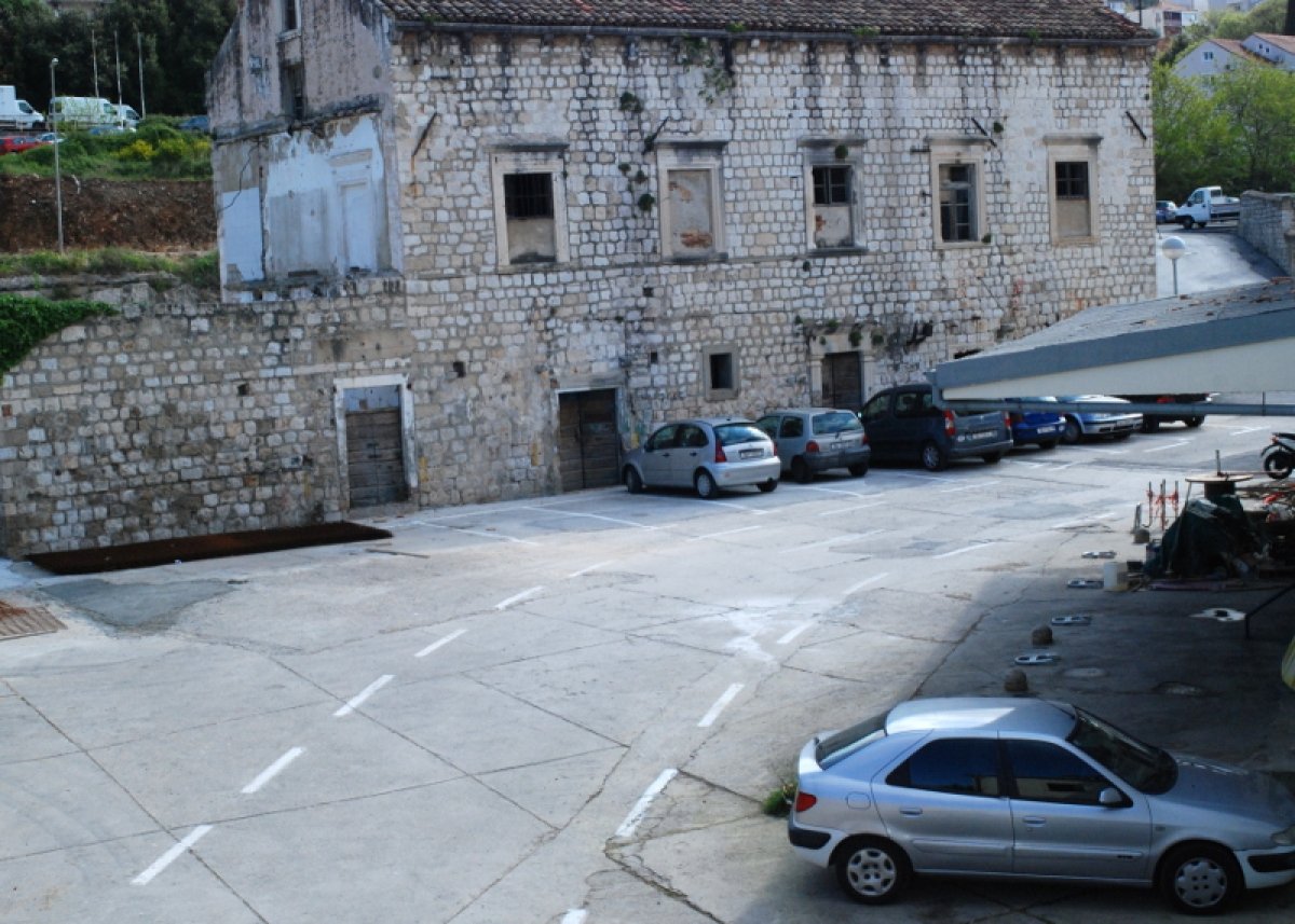 Direktor Sanitata Vedran Kunica uz otvaranje parkinga u Radeljeviću