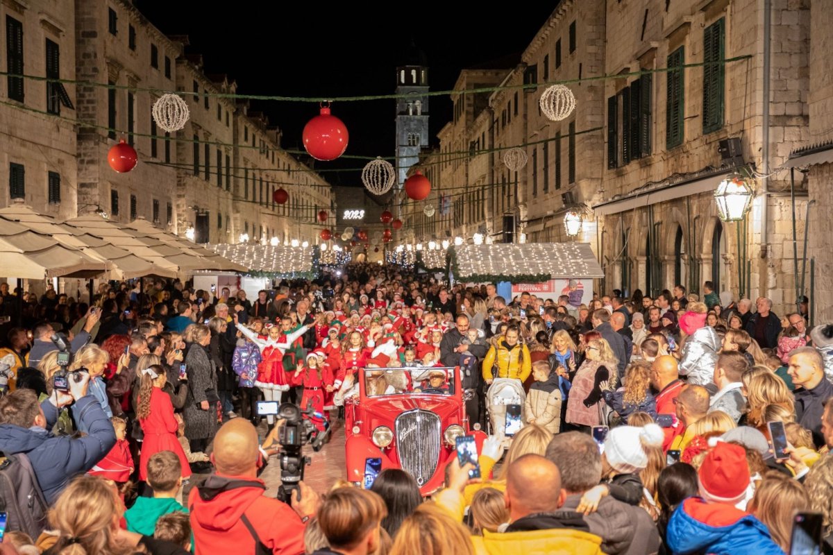 Vlahušić piše da Zimski festival nije privukao turiste