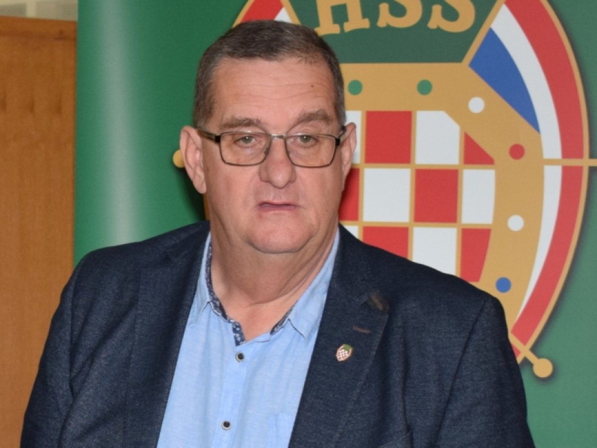 Bogdanović: Smanjenje broja vijećnika kao reforma je kao da onkološkog bolesnika liječite apaurinima